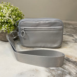 Rue Wristlet Wallet