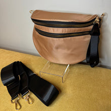 Load image into Gallery viewer, Roni Crossbody Bag
